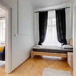 New Moderated Školská Apartment