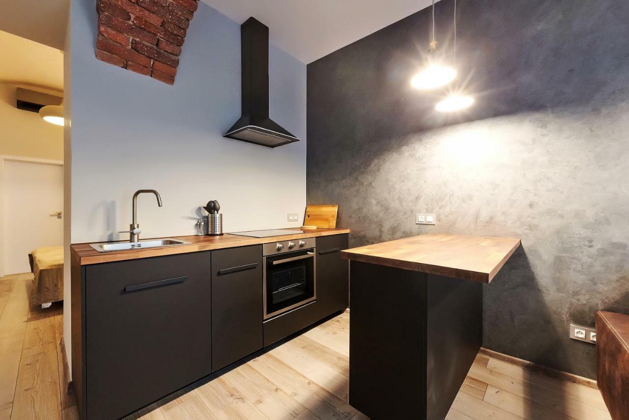 New Moderated školská Apartamento Praga